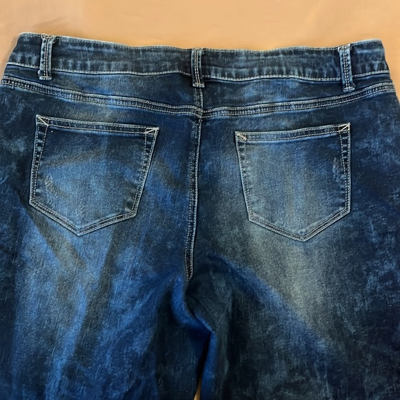 Maurices denim stretch jeans; midrise - Picture 2 of 3